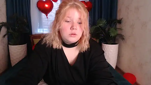 StripGyrl online show from March 1, 1:27 am