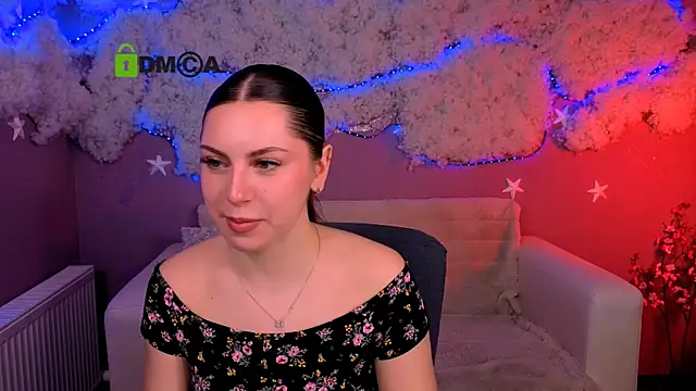 amalialowell online show from March 18, 10:31 am