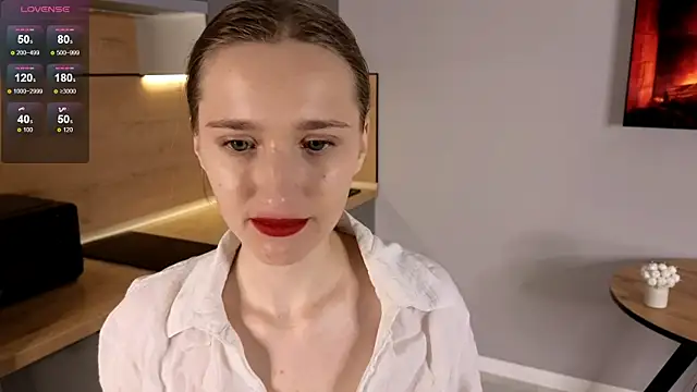 AshleyyJones online show from April 29, 3:47 pm