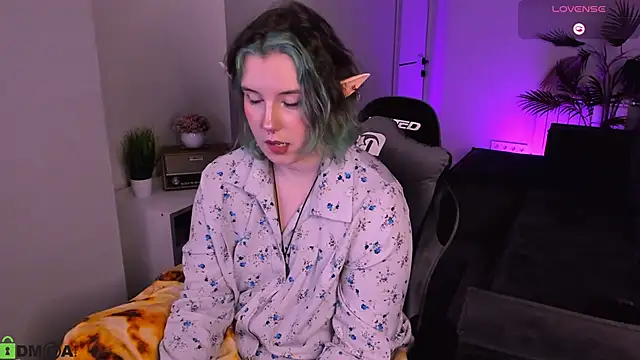 candy yeah online show from March 2, 2:00 am