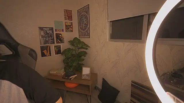 violette clerk1  online show from February 20, 12:20 am