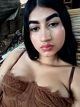 Julianiss online show from March 22, 3:18 pm