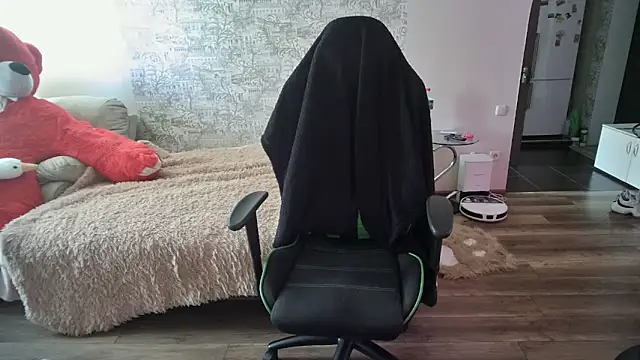 SlankyMic online show from April 8, 7:54 am