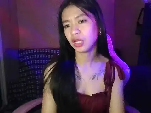 Luna Moonfang online show from April 26, 8:28 pm