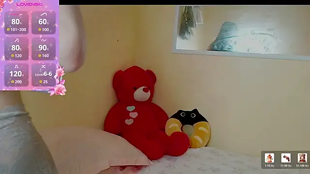 Luna Moonfang online show from June 19, 3:04 pm