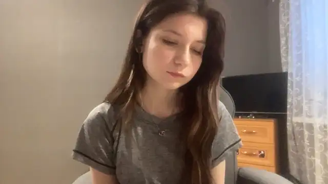 LunnaBliss online show from March 7, 3:30 pm