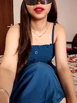 cute girl 29 online show from May 30, 6:16 pm