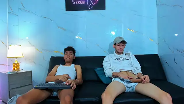 Spicy guys online show from March 15, 1:46 pm