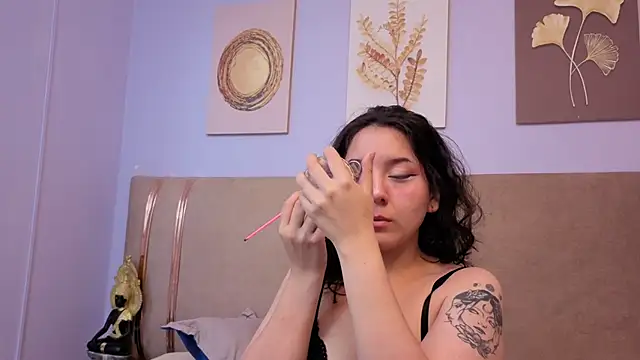 Chloe Noire online show from May 19, 3:35 am