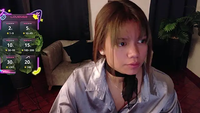 Snapshot of Alessia_Monroe_ chatting on March 2, 8:26 pm Alessia Monroe online show from March 2, 8:26 pm