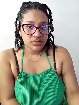 gigiblue89 online show from April 30, 7:46 am