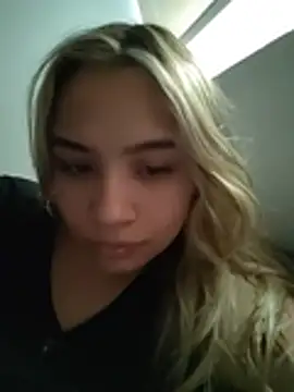 Bebitafiu69 online show from February 23, 12:26 pm