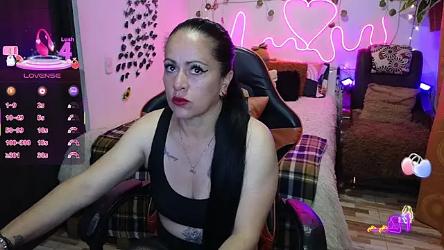 Kekacam online show from April 12, 1:30 am