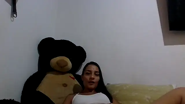 yesica2507 online show from June 22, 7:22 pm