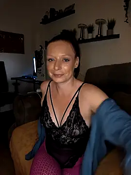 ZaramourXMrX online show from April 10, 7:09 pm