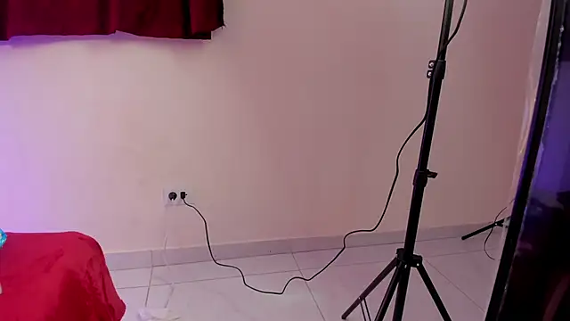 18 zoe online show from February 21, 3:24 pm