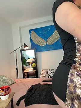 Viictoria-Jones online show from March 25, 10:18 am