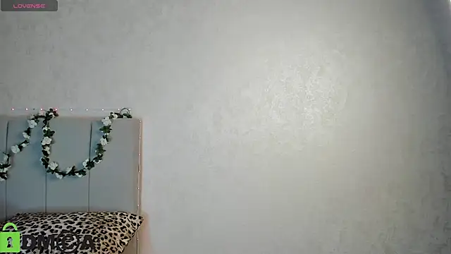 Annet Nel1son online show from April 21, 2:51 am