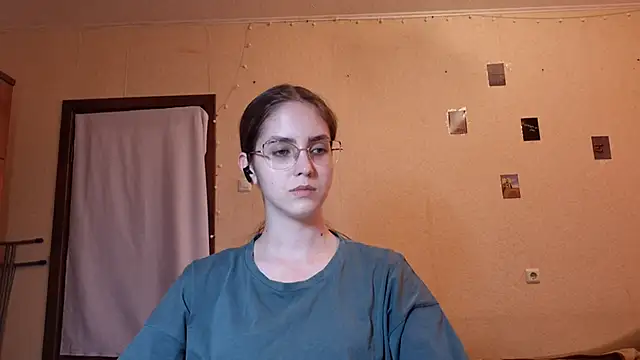 Katelemon online show from June 21, 3:38 pm