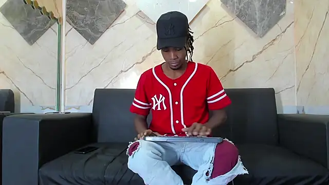 Latins on fire online show from March 28, 12:04 pm