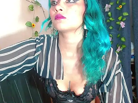 powderblu69 online show from March 26, 2:25 am