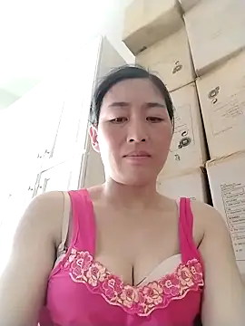 Snapshot of lris-Beauty77 chatting on March 2, 7:09 am lris-Beauty77 online show from March 2, 7:09 am