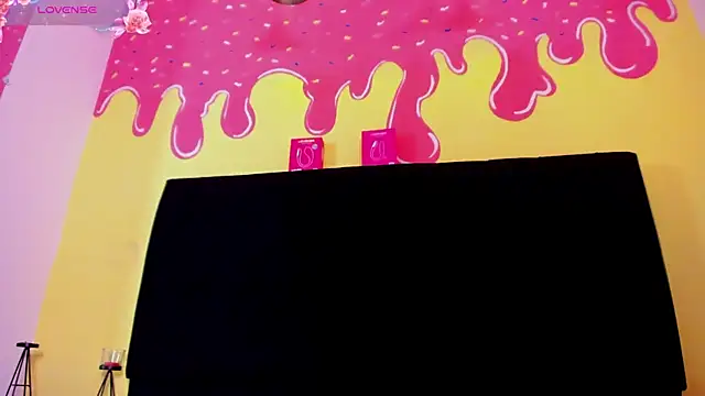 AndreaSilva  online show from April 16, 9:39 pm