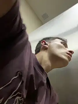 Thiago Jones1 online show from April 22, 1:24 am