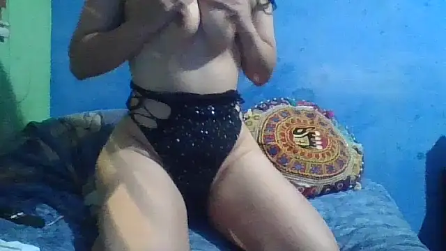 Soylilayblue online show from March 19, 6:40 am