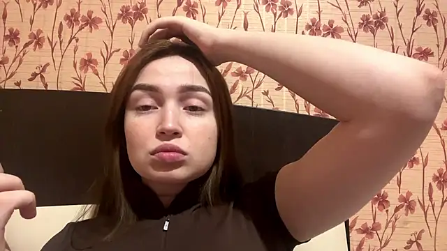 Hanna  Montanna online show from March 27, 4:40 pm