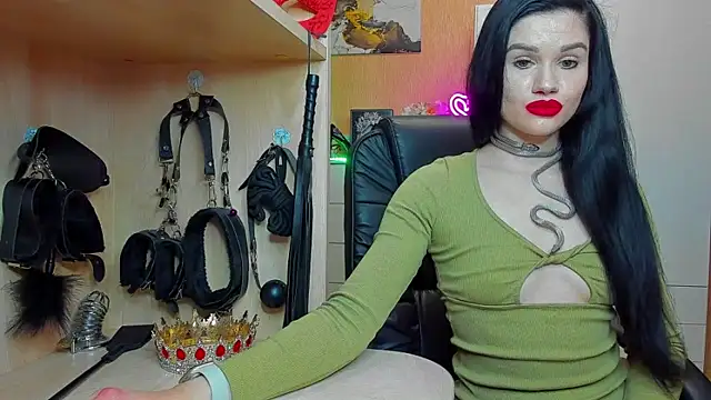 KristiTopxx online show from February 5, 9:18 pm