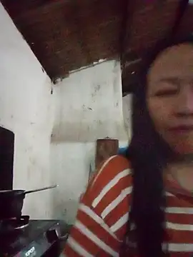 heesuu11 online show from March 28, 12:15 pm