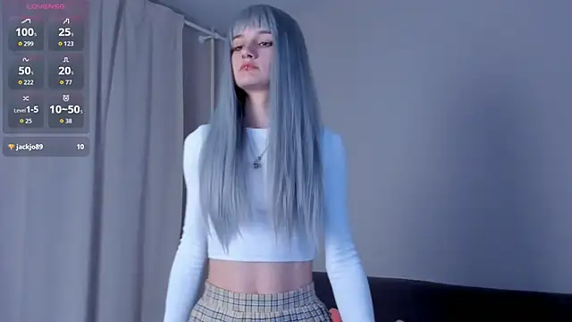 kira montelle online show from April 8, 7:16 pm