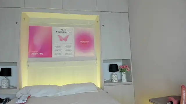 Oshun 444 online show from April 4, 12:04 pm