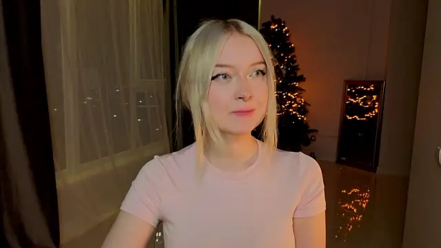 ChristinBland online show from February 28, 8:52 pm