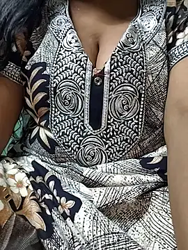 Sofiaa 09 online show from May 1, 4:27 am