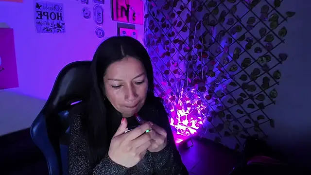 Megan Collinss1 online show from March 19, 2:10 pm