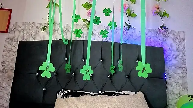 cutninasky online show from March 20, 7:52 pm