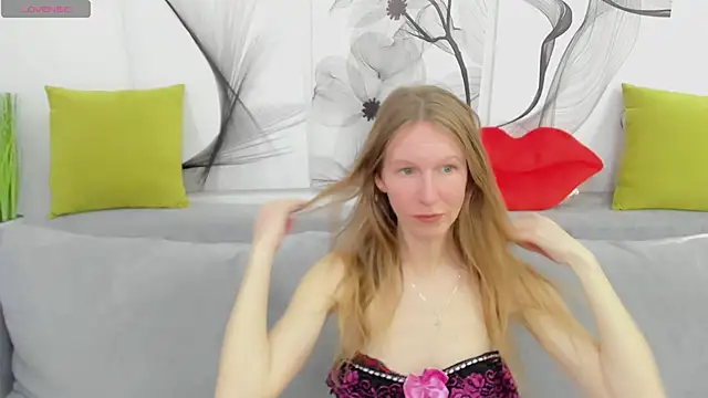 Mira XOo online show from March 13, 1:56 pm