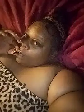 Pinkchocolatebbw online show from March 12, 6:05 am