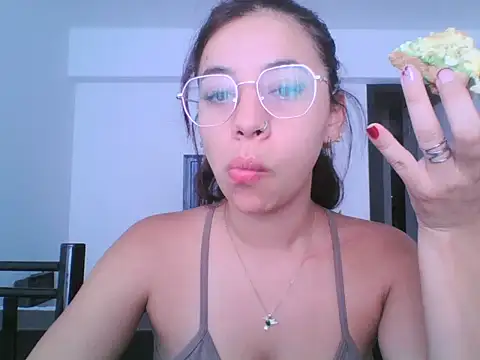 Nanuchis online show from February 27, 12:38 pm