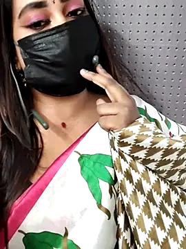 Cutie Nila online show from May 13, 5:24 am