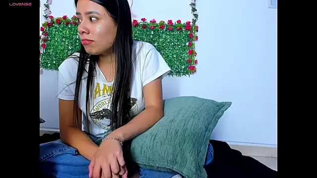 Ivanna Lux online show from March 6, 3:23 am