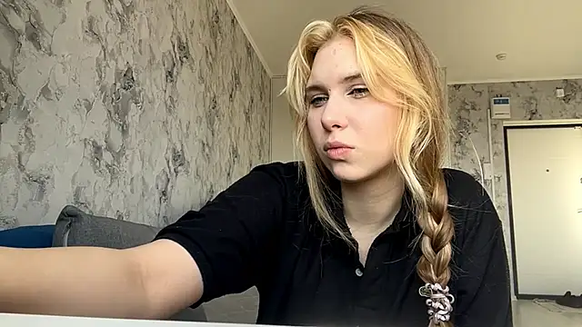 ShariLappas online show from March 6, 12:22 pm