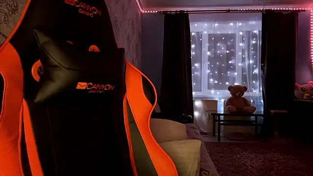 AkikoAnkrom online show from March 1, 9:25 pm