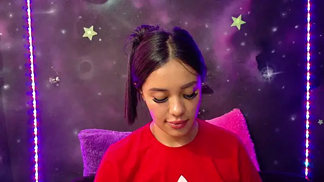 ValentinaRojass  online show from May 30, 8:27 pm