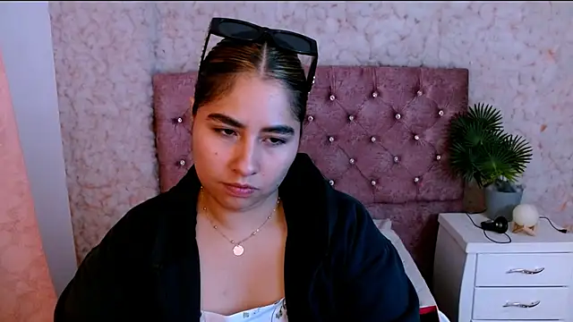 Sofiazaf  online show from March 21, 12:54 pm