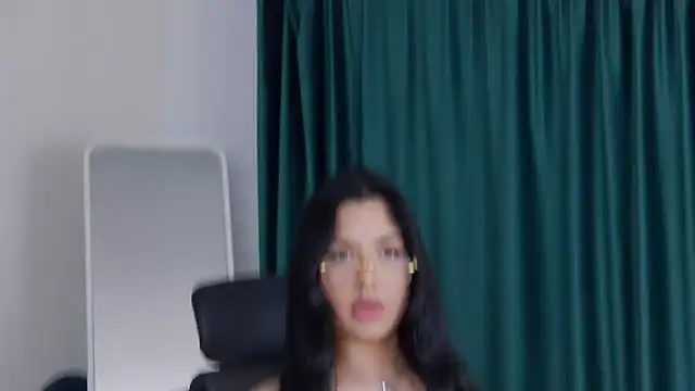 MissNaomiBelle online show from June 13, 7:11 pm