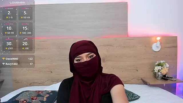  jennaa online show from April 14, 8:09 pm