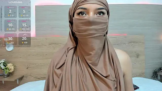  jennaa online show from March 4, 8:04 pm